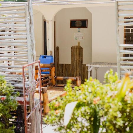 Puerto Galera Hostel Εξωτερικό φωτογραφία