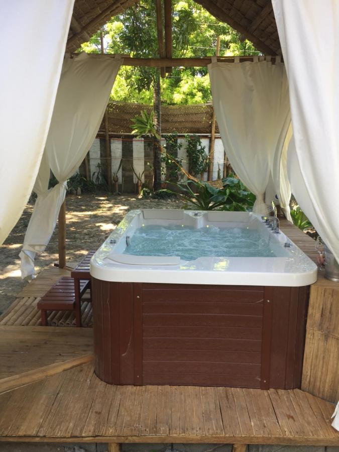 Puerto Galera Hostel Εξωτερικό φωτογραφία
