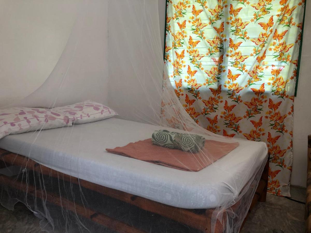 Puerto Galera Hostel Εξωτερικό φωτογραφία